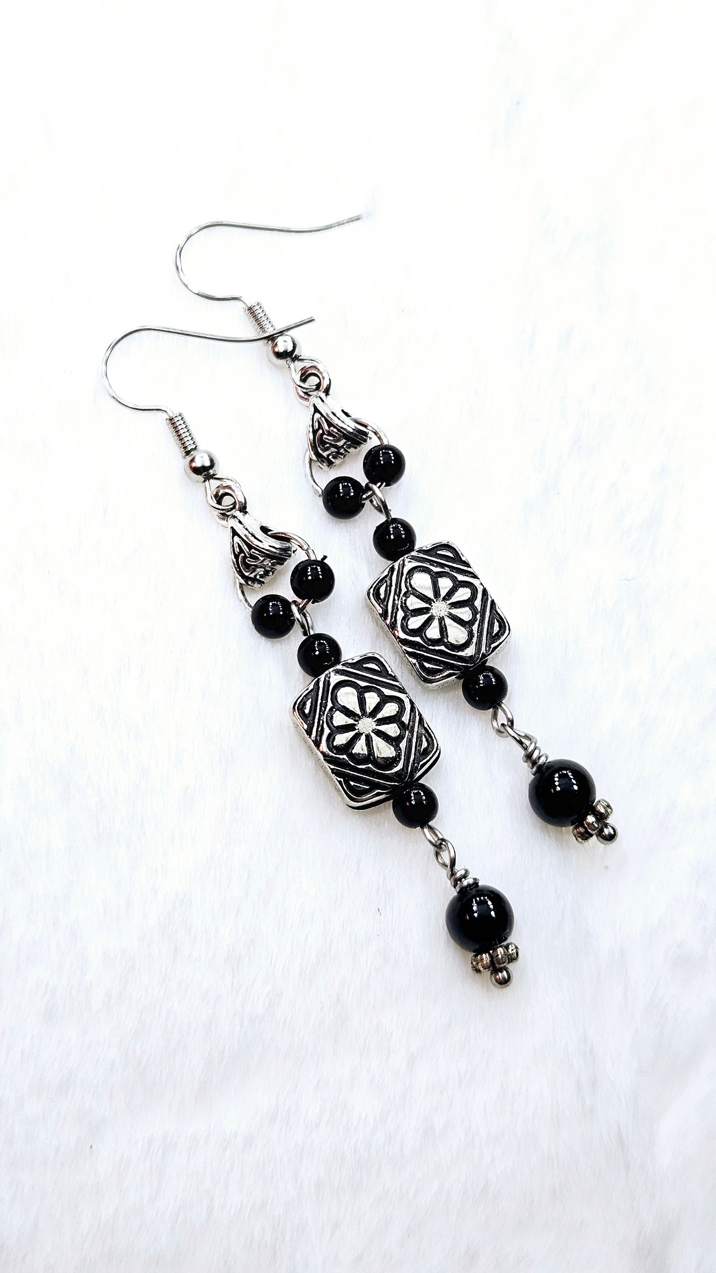 Scrollwork Silver & Black Set: Aged Silver Scrollwork Chain Necklace and Matching Earrings