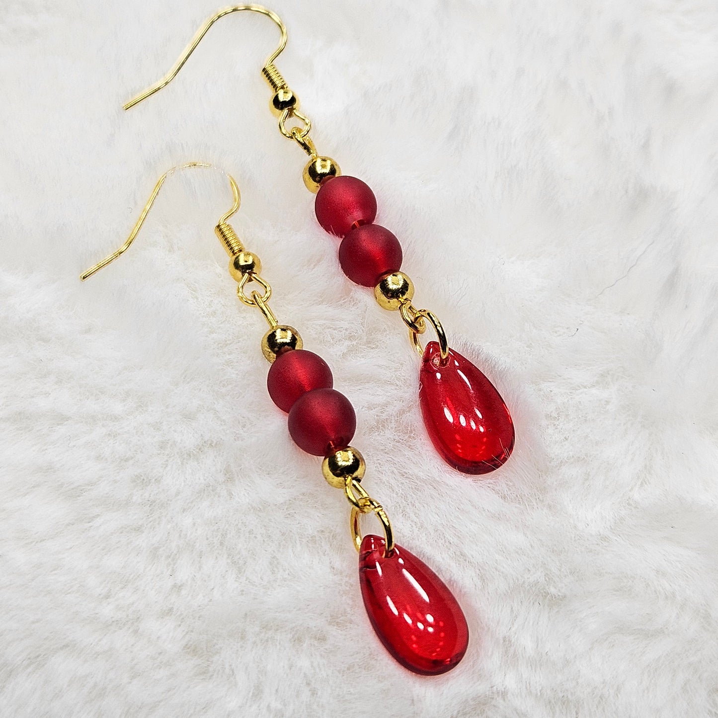 Taste for Blood Vampire Fang Necklace and Earrings with Red Glass Blood Drops Set in Gold