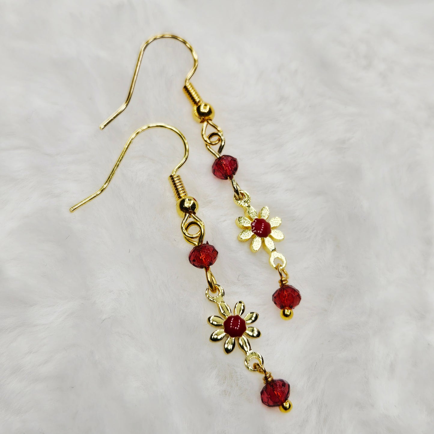 Dainty Golden Daisy Dangle Earrings - 5 Color Options