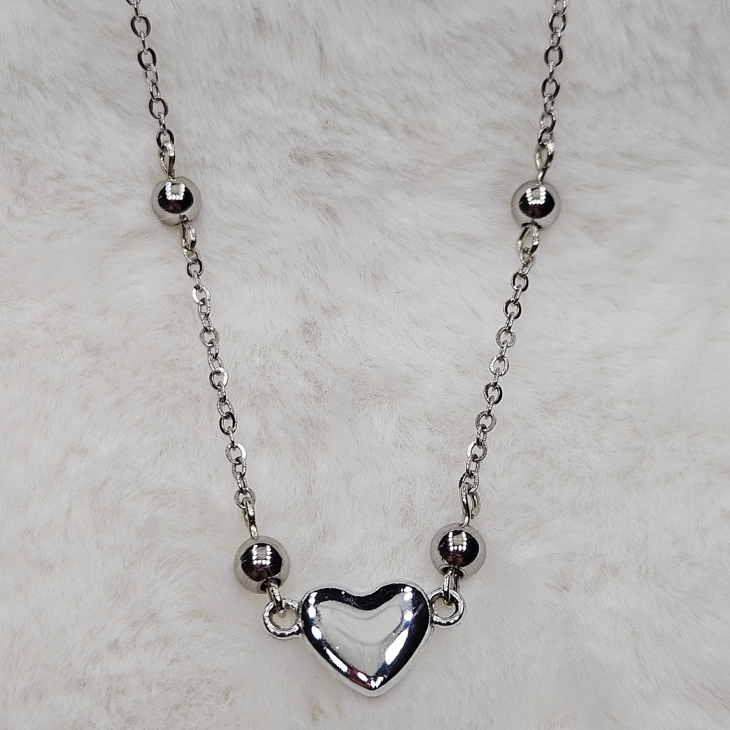 Simple Silver Heart Chain Necklace - 16"