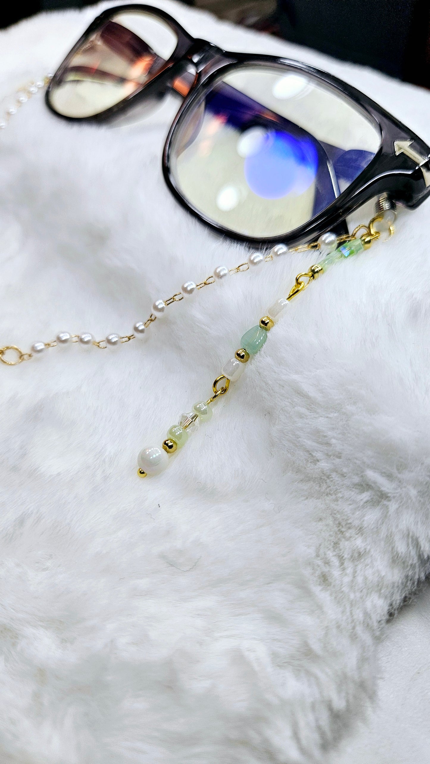 Green Hearts and Pearl on Gold Glasses Chain