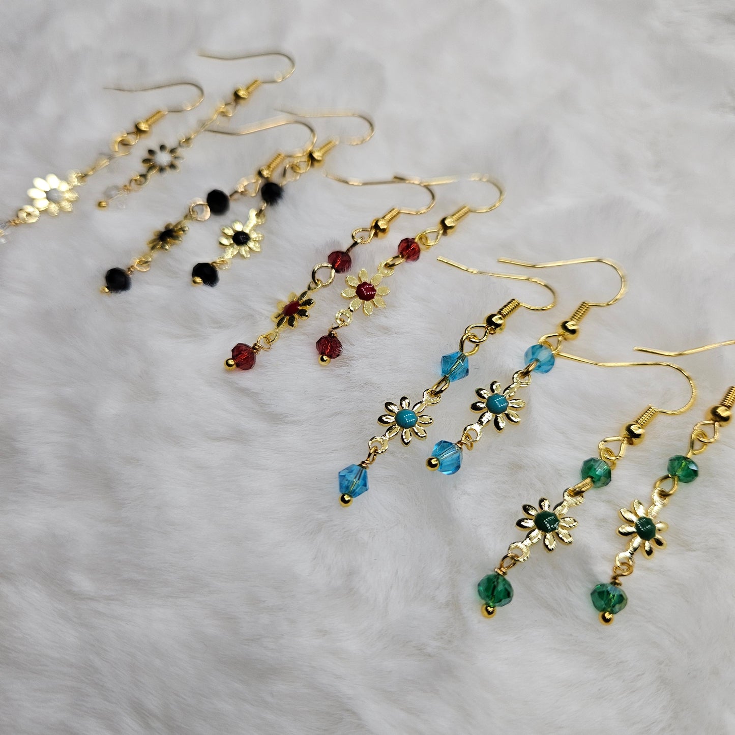 Dainty Golden Daisy Dangle Earrings - 5 Color Options