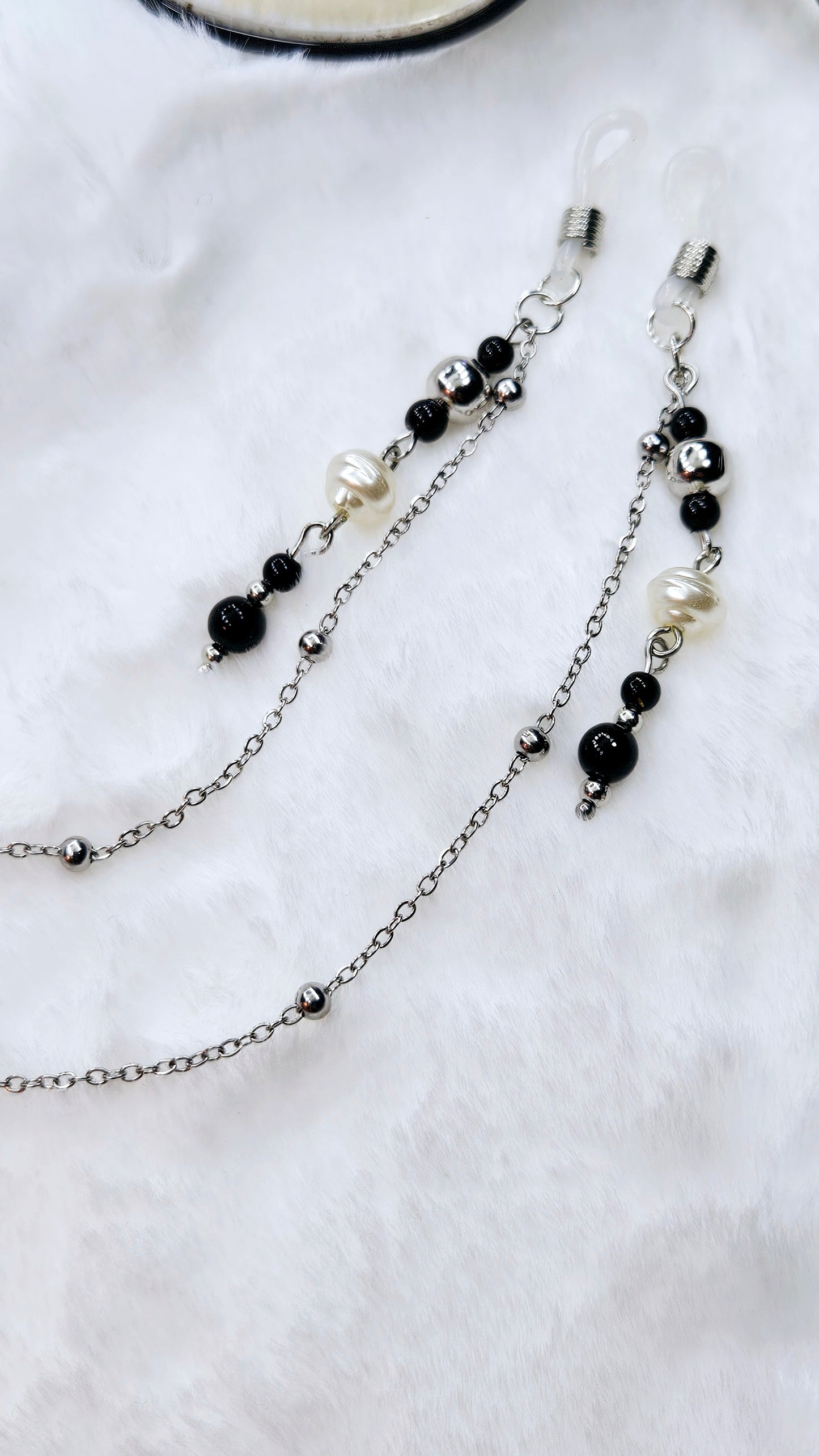 Black & Pearl on Silver Glasses Chain