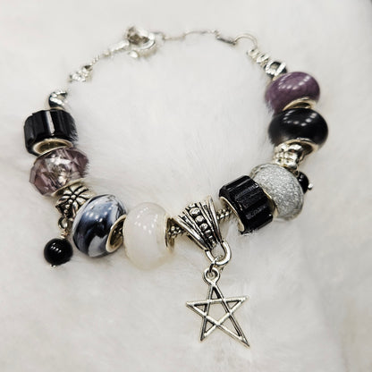 Customized Black and White Star Charm Bracelet