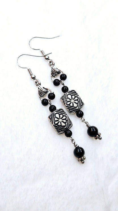 Scrollwork Silver & Black Set: Aged Silver Scrollwork Chain Necklace and Matching Earrings