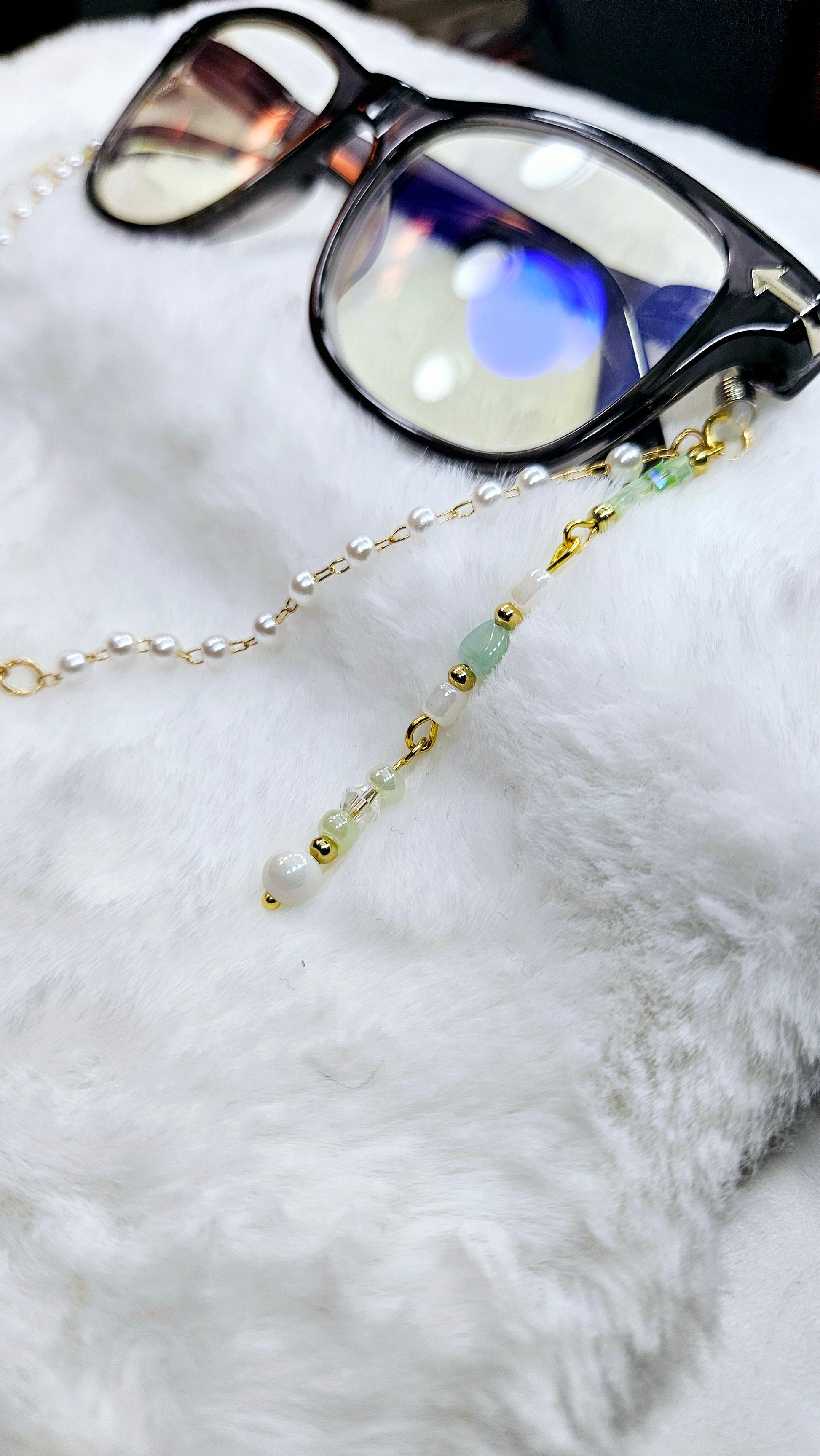 Green Hearts and Pearl on Gold Glasses Chain