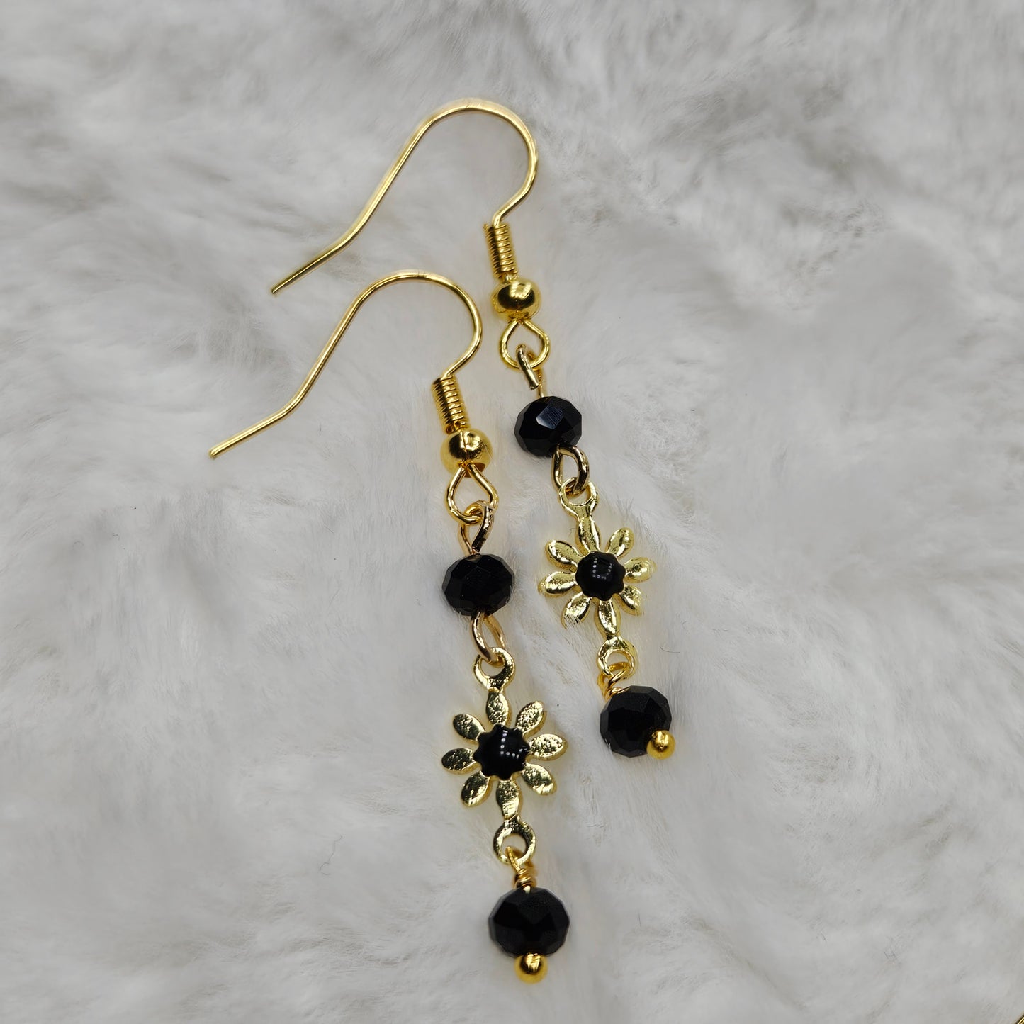 Dainty Golden Daisy Dangle Earrings - 5 Color Options